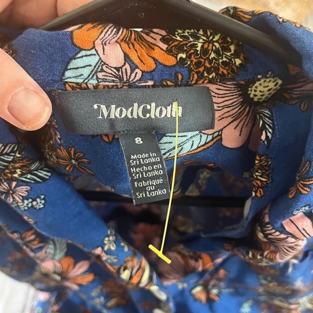 ModCloth Blue Floral Button-Front Women’s Romper - Picture 4 of 5